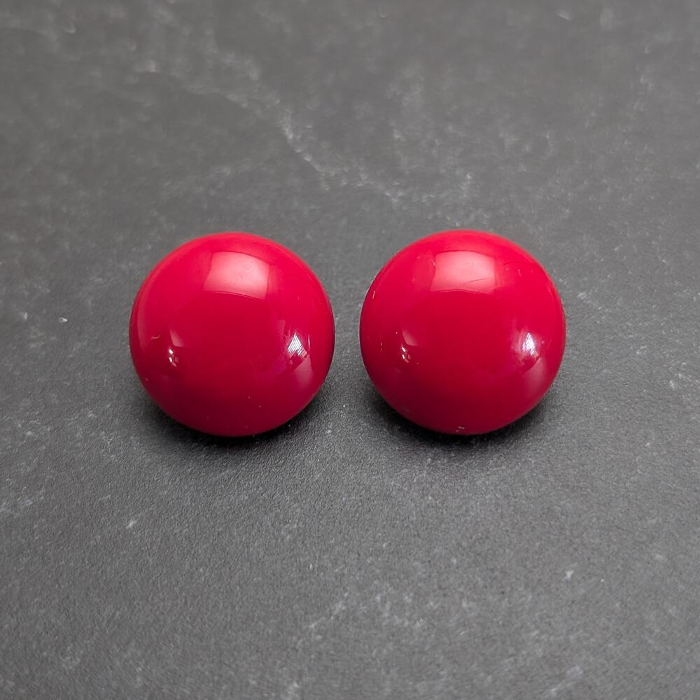 Vintage Clip On Earrings Retro Shiny Domed Red Circle Stylish Earrings